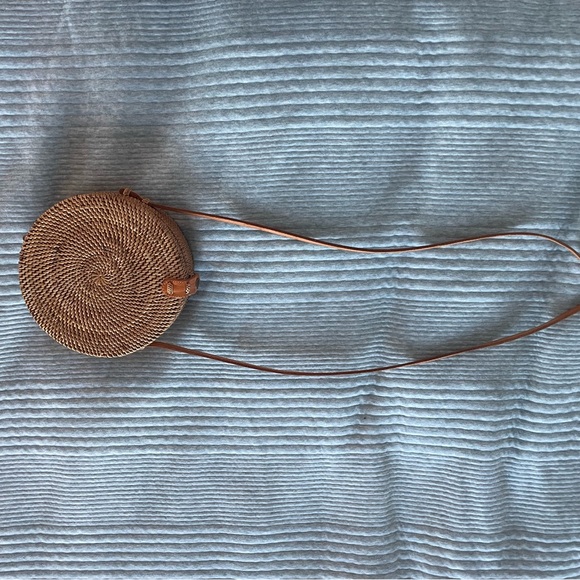 Round Rattan Crossbody Purse - Picture 2 of 3